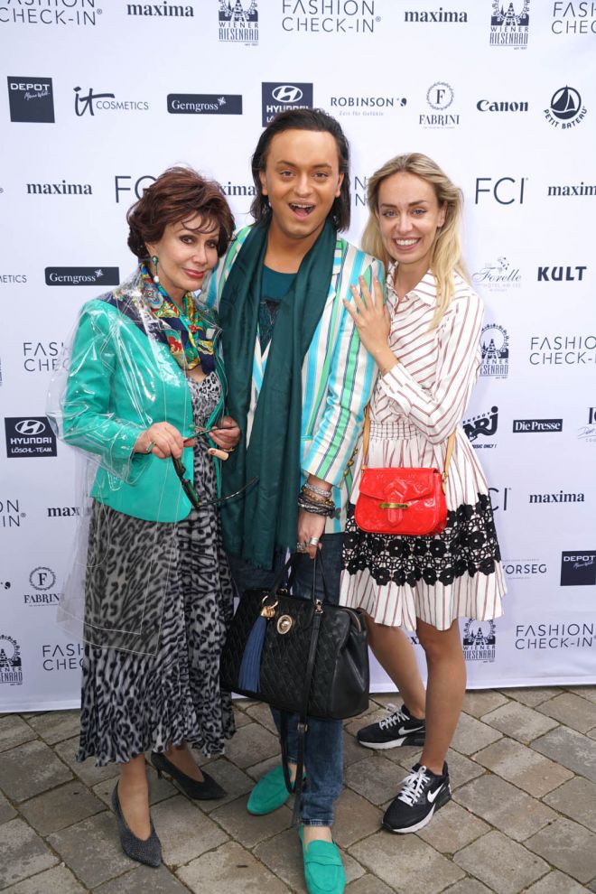 Fashion_check_in_April_2019_106